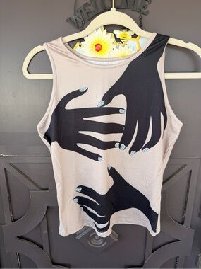Source Unknown Beige Tank Top with Black Hand-Print Graphic